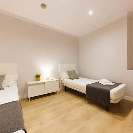 Bravissimo Mora 4 Girona