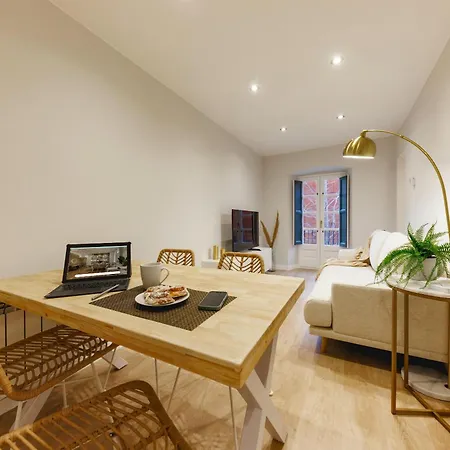 Bravissimo Mora 4 Apartment Girona