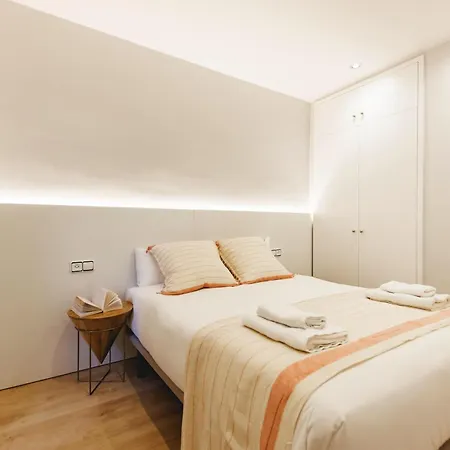 Bravissimo Mora 4 Апартаменты Жирона