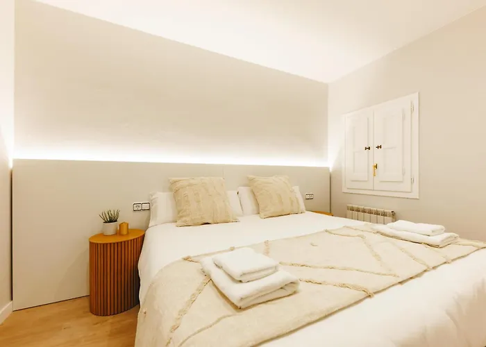 Bravissimo Mora 4 * Жирона